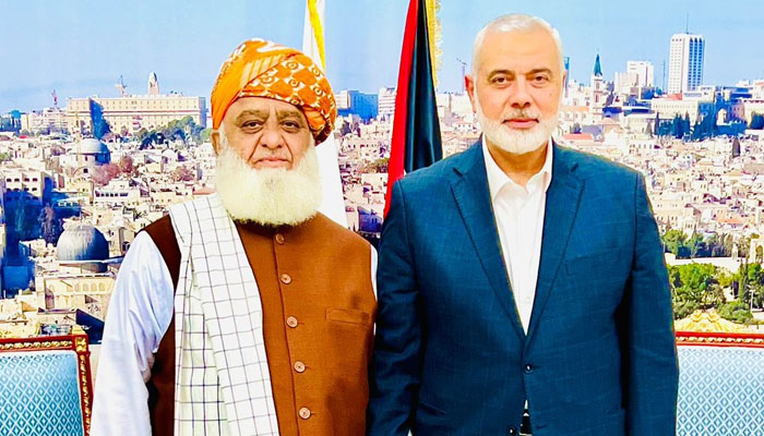 JUI-F chief Maulana Fazlur Rehman (left) and Hamass Qatar-based leader Ismail Haniyeh during their meeting in Qatar on November 5, 2023. — X/MoulanaOfficial