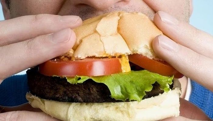 Psychologists are urging health authorities to tackle emotional eating in campaigns to reduce Australia's rising obesity rate.  — Reuters