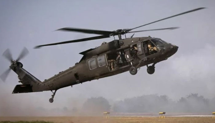 Military personnel of the US Armys 101st Airborne Division take off with a Black Hawk helicopter during a demonstration drill at Mihail Kogalniceanu Airbase near Constanta, Romania on July 30, 2022. A Black Hawk helicopter crashed over the weekend in the Mediterranean Sea. —AFP