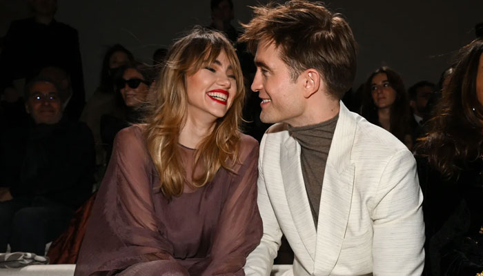 When Robert Pattinson, Suki Waterhouse started dating?