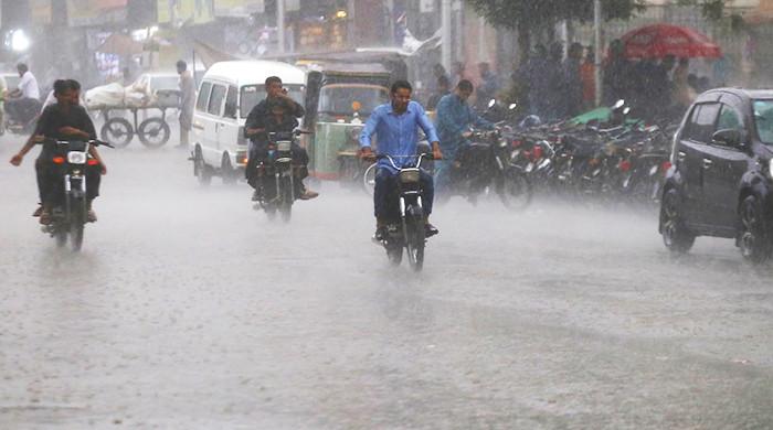 Artificial rain 'expected' in Lahore next month