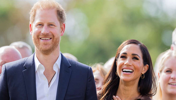 Snappy Meghan Markle begs Prince Harry to mend rift with royals for Hollywood