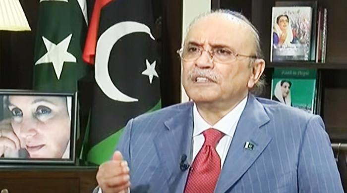 Imran wanted ‘minus-Zardari PPP’ to form alliance with PTI govt: ex-president