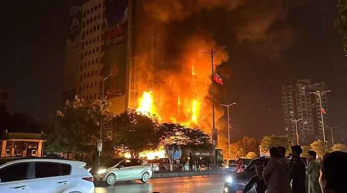 Over 90% buildings in Karachi lack fire safety arrangements: experts 