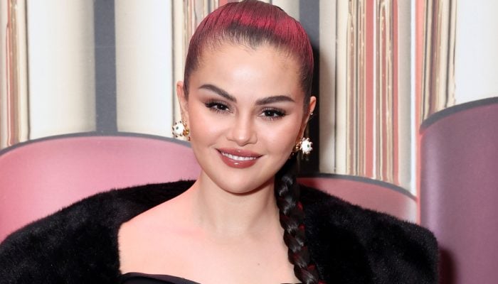 Selena Gomez debuts striking hair makeover
