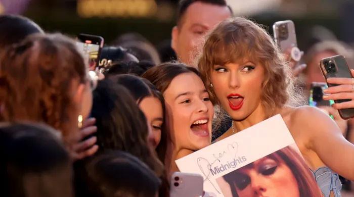 Swifties anticipate major news by Taylor Swift on final show