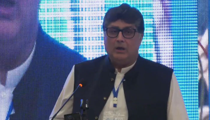 Caretaker Minister for Privatisation Fawad Hasan Fawad addressing the Pakistan Prosperity Forum. — Screengrab/Facebook/Prime Institute