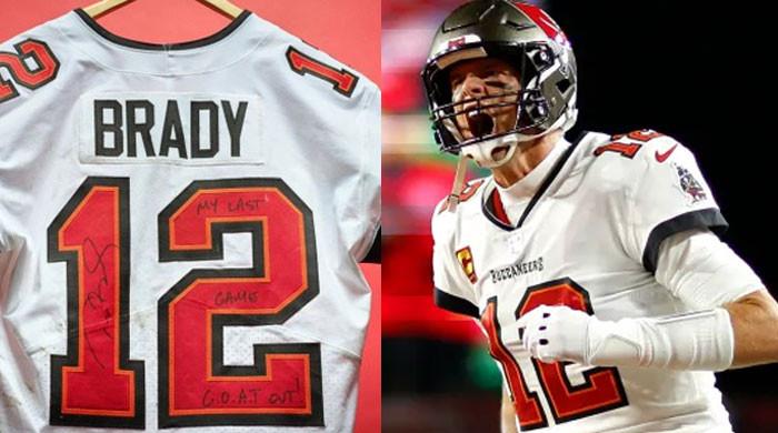 How much did Tom Brady’s final NFL jersey fetch at Sotheby’s auction? All records smashed