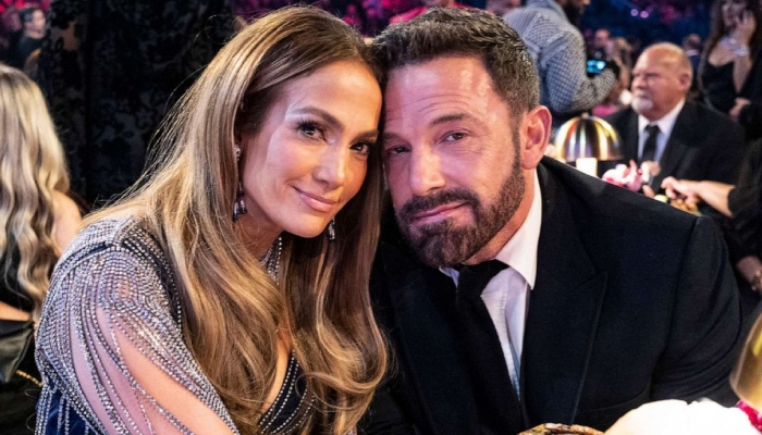 Photo Jennifer Lopez and Ben Affleck new photos leave fans baffled