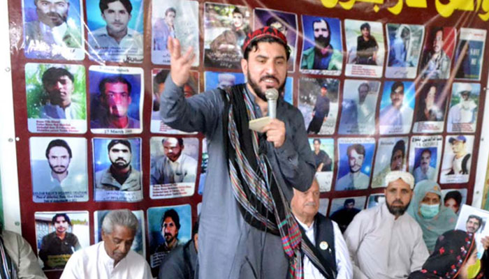 Pashtun Tahafuz Movement (PTM) Chief Manzoor Pashteen expresses his solidarity with Members of Voice of Baloch Missing Persons during their protest demonstration for the recovery of their loved one, at a protest camp in Quetta, on June 10, 2023. — PPI