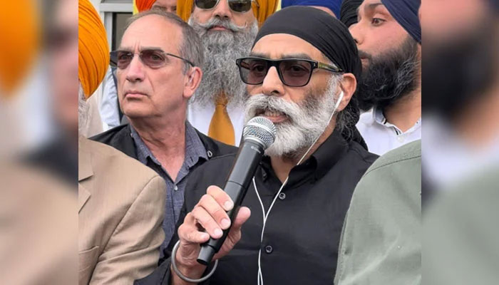 Pro-Khalistan Sikh leader and Sikhs For Justice (SFJ) General Counsel Gurpatwant Singh Pannun (centre), Indias most wanted man speaks during a protest rally. — Geo.tv