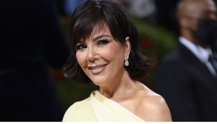Photo Kris Jenner goes totally bare-faced with Corey Gambel