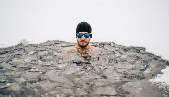 Ice bath benefits and risks: Exploring cold water therapy phenomenon.—Barbend
