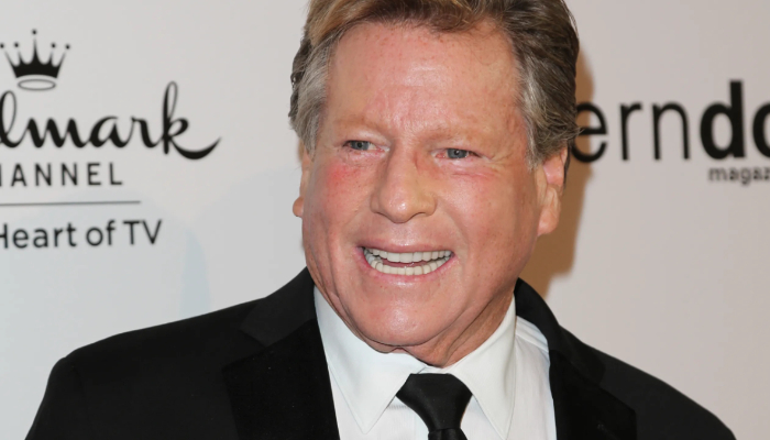 Oscar-Nominee Ryan ONeal, Love Story star, passes away at 82