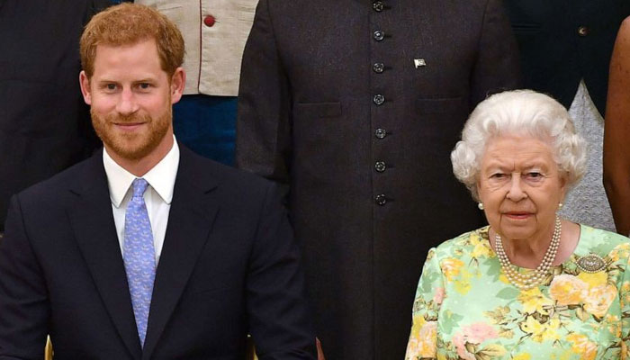 Drunk Prince Harry ripped Queen Elizabeth II photo: Cant have her watch me do this