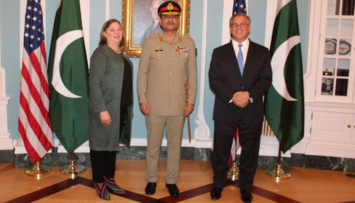 Chief of Army Staff (COAS) General Asim Munir (centre) with US Deputy Secretary of State Victoria Nuland (left) and US Ambassador to Pakistan Donald Blome. — ISPR