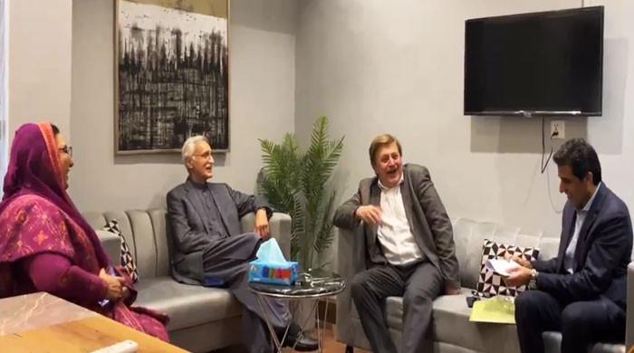 Former PTI leader Humayun Akhtar joins IPP as senior vice president