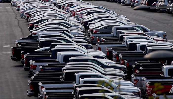 Cars unsold due to the autos market slowdown are seen stored in the parking lot of the Wells Fargo Center in Philadelphia, Pennsylvania, U.S. April 28, 2020..—Reuters