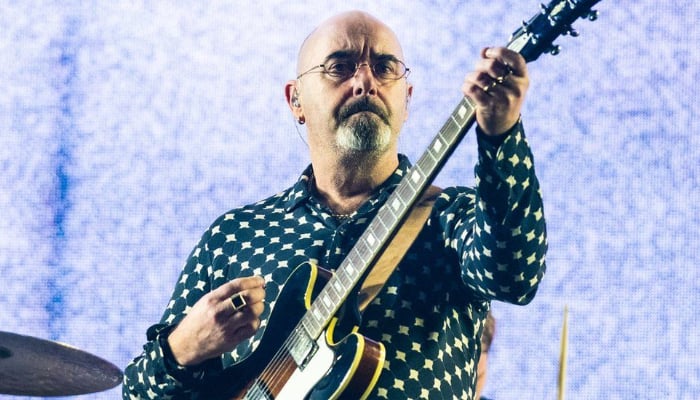 Oasis reunion in works? Boneheads cryptic tweet sparks speculation