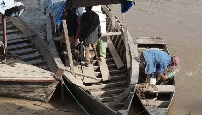 Paiche fishing boat on the Yata River in the Bolivian Amazon.—BBC