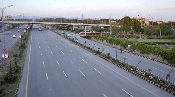 Govt to facilitate commuters with roaming facility on motorways, highways