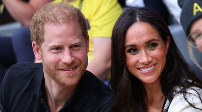 Meghan Markle chce „ponownie złożyć rodzinę królewską” jak książę Harry w 2024 roku