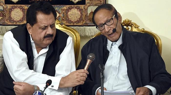PML-N, Q likely to strike seat adjustment deal for Feb 8 polls PML-N, Q likely to strike seat adjustment deal for Feb 8 polls