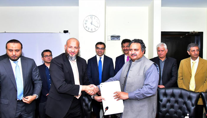 Power Division and K-Electric ink landmark agreements, in the presence of Minister for Energy Muhammad Ali, providing energy security for Karachi at Power Division. — Ministry of Energy/X/MoWP15