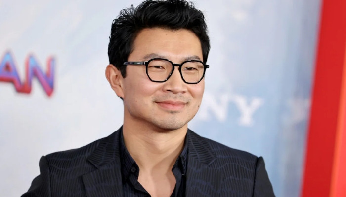 Simu Liu makes a special promise ahead People's Choice Award