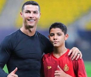 WATCH: Ronaldo boasts his free kick skills to son 