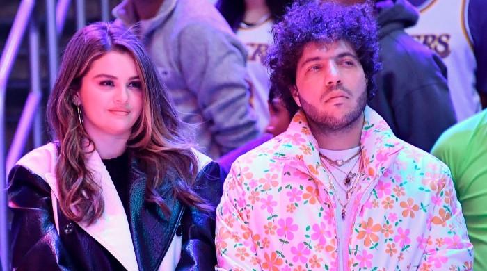 Selena Gomez debuts Benny Blanco romance at Primetime Emmy Awards - Vimarsana News