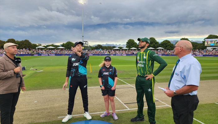 Pakistan and New Zealand players during the toss in Christchurch on January 19, 2024. — X/@PCB
