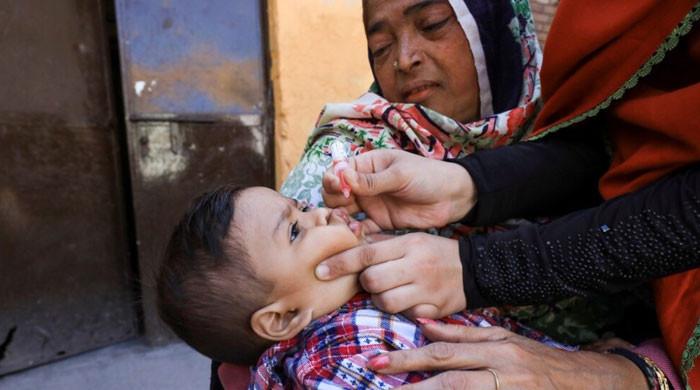 9 sewage samples check optimistic for polio throughout Pakistan