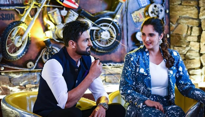 Pakistan cricketer Shoaib Malik (left) and Indian tennis star Sania Mirza (right). — Instagram/@realshoaibmalik/File