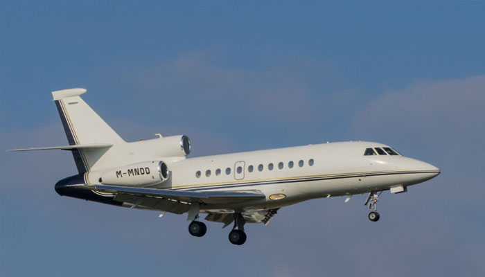 A Dassault Falcon in flight. —Wikimedia/file