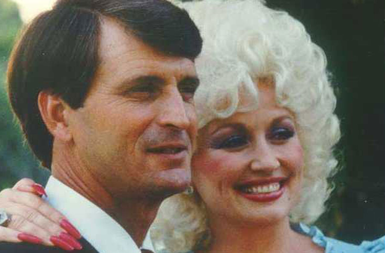 Dolly Partons husband liked NFL Dallas Cowboys outfit