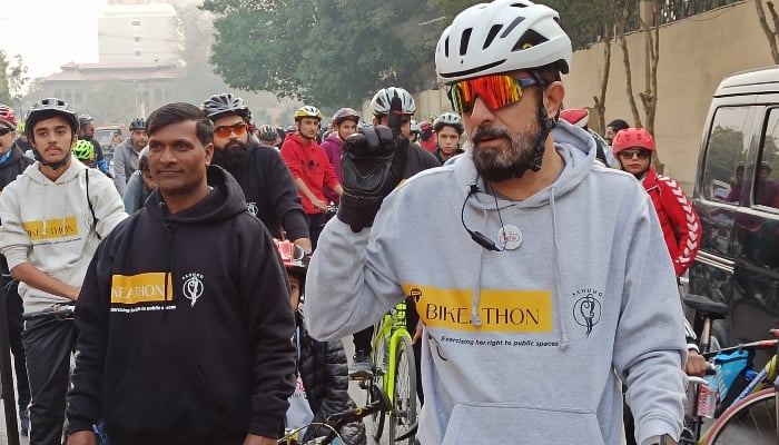 The picture shows participants of the Bikethon at Metropole in Karachi on January 28, 2024. — Geo.tv staffer