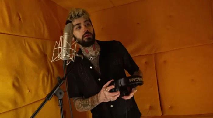 Zayn Malik invited to tour Pakistan after featuring in Aur's 'Tu Hai Kahan' - Vimarsana News