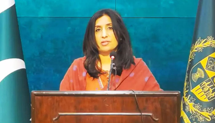 Foreign Office spokesperson Mumtaz Zahra Baloch addresses a press conference. — Radio Pakistan/File
