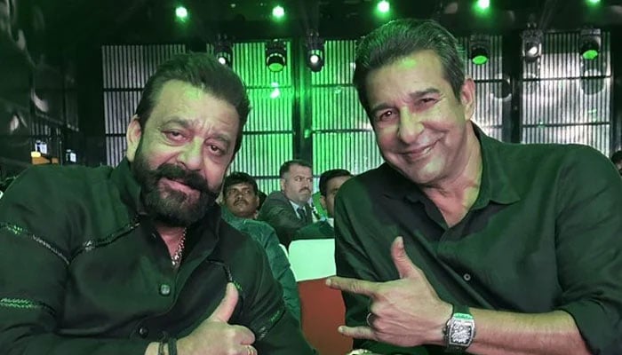 Sanjay Dutt (left) with former Pakistani pacer Wasim Akram. — X/@wasimakramlive