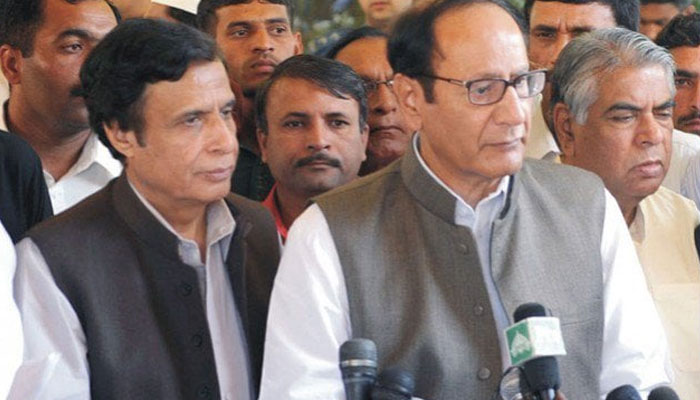 Chaudhry Pervaiz Elahi (left) and Chaudhry Parvez Elahi (right) in this undated photo. —NNI