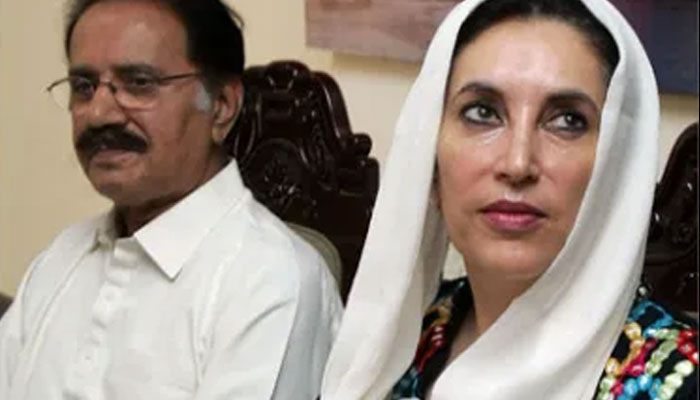 Makhdoom Ameen Faheem (left) and Benazir Bhutto (right) can be seen in this undated photo.—Al Jazeera