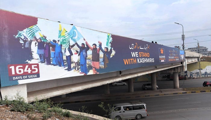 A view of banners displayed in connection with Kashmir Solidarity Day at Expressway. — APP