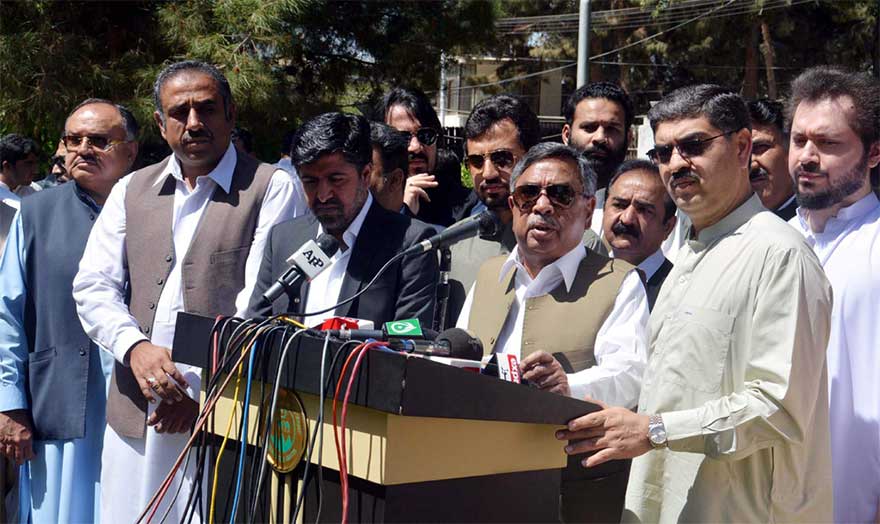Saeed Ahmed Hashmi announcing the formation of Balochistan Awami Party (BAP) during a press conference here at the Chief Minister Secretariat in this March 2018 photo. —APP