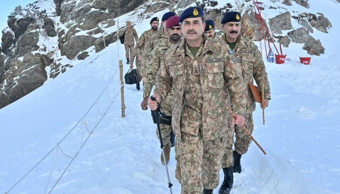 Chief of Army Staff (COAS) General Syed Asim Munir visits front line along Line of Control (LOC) in Sarian Sector on February 5, 2024. — ISPR