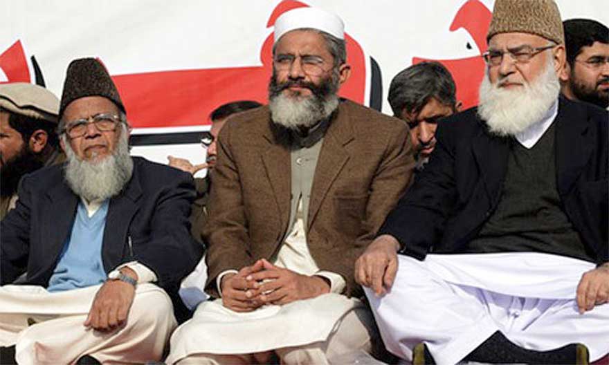 Jamat-e-Islami Ameer Sirajul Haq(C) is seen in this file photo along with former cheifs of the party, Syed Munawar Hassan (L) and late Qazi Hussain Ahmed (R). — File photo