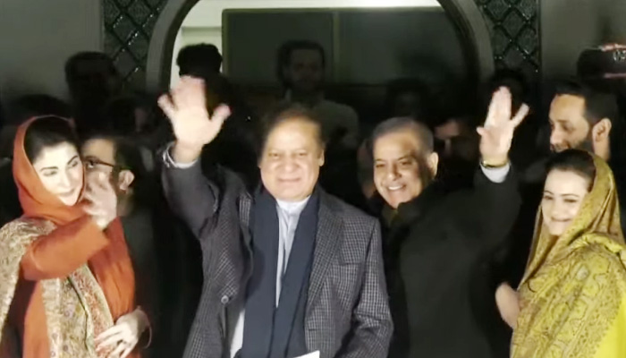 PML-N supremo Nawaz Sharif (centre) addressing a crowd in Lahore’s Model Town, on February 9, 2024, in this still taken from a video. — Geo News
