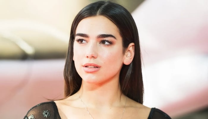 Photo: Dua Lipa changes perspective on dating