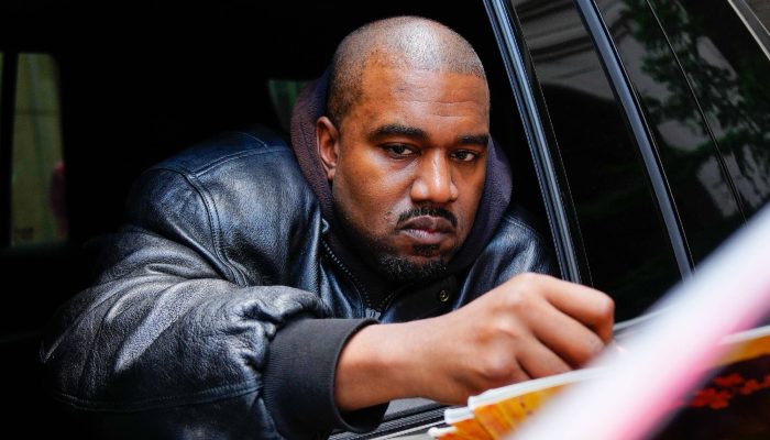 Kanye Wests live stream goes blank due to controversial rap