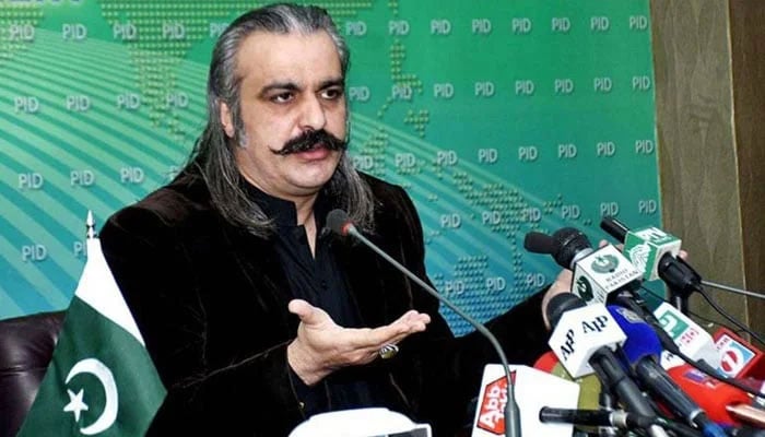 PTI leader Ali Amin Gandapur addresses a press conference. — APP/File